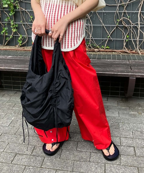 KBF（ケイビーエフ）の「ドロストデザインバルーンBAG（ショルダーバッグ・レディース・カーキ/ブラック/レッド・ONE）」の10枚目の写真