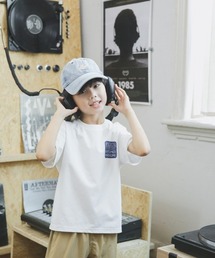 William&Beta（ウィリアムアンドベター）の「ワンポイントロゴTシャツ（Tシャツ/カットソー）」