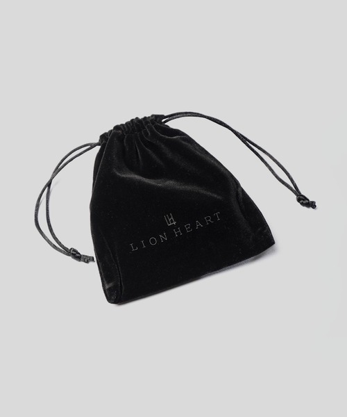 LION HEART（ライオンハート）の「LH-1 カッティングフープピアス ダイヤモンド（ピアス（片耳用）・メンズ・シルバー/ブラック・FREE）」の3枚目の写真