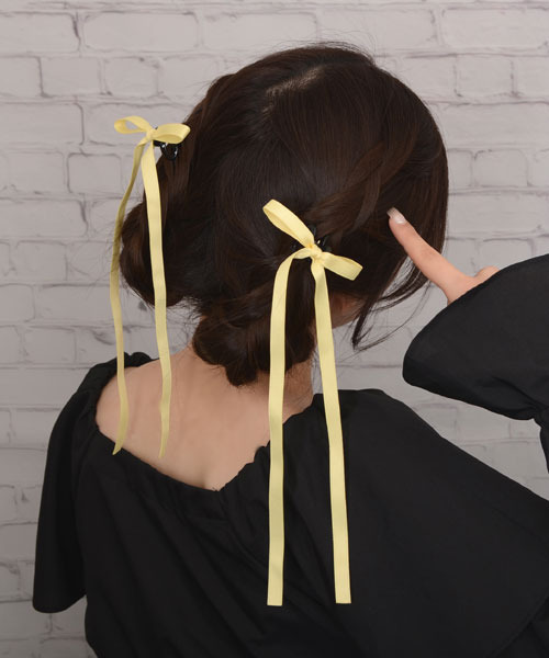Mayree（メイリー）の「【float】パステルカラー ロングリボン ヘアクリップ【2個セット/5色展開】（バレッタ/ヘアクリップ・レディース・ブラック/イエロー/ミント/ライラック/オフホワイト/ベビーピンク/ライトブルー・FREE）」の6枚目の写真