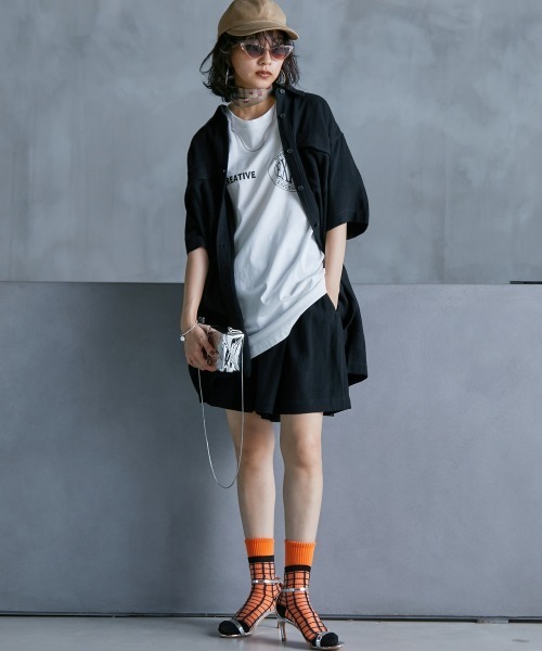 GEVS.（ジェイヴィス）の「＜大きいサイズ＞ レーヨン麻チュニックシャツ GEVS.（シャツ/ブラウス・レディース・ベージュ/ブラック・L/5L/4L/3L/LL）」の6枚目の写真