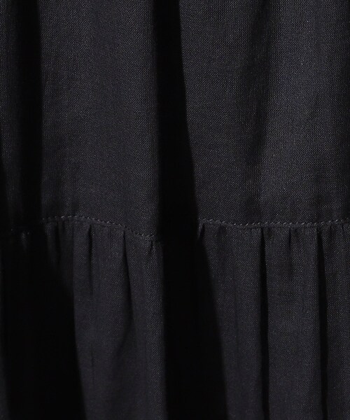 OPAQUE.CLIP（オペークドットクリップ）の「◆《5color》ティアードドレス オーガニックコットン混【洗濯機洗い可】（ワンピース・レディース・ダークオリーブ/ホワイト系8/レッド系/ブラック/パープル・38/40/42）」の8枚目の写真