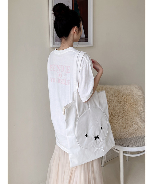 MIIA(ミーア)の「miffy ロゴプリントTシャツ(Tシャツ/カットソー・レディース・オフホワイト/ベージュ・FREE/SHORT)」の14枚目の写真