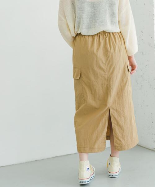 ITEMS URBANRESEARCH（アイテムズ アーバンリサーチ）の「ナイロンカーゴタイトスカート（スカート・レディース・ベージュ/モカ/ネイビー・FREE）」の9枚目の写真
