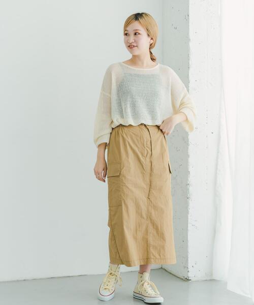 ITEMS URBANRESEARCH（アイテムズ アーバンリサーチ）の「ナイロンカーゴタイトスカート（スカート・レディース・ベージュ/モカ/ネイビー・FREE）」の8枚目の写真