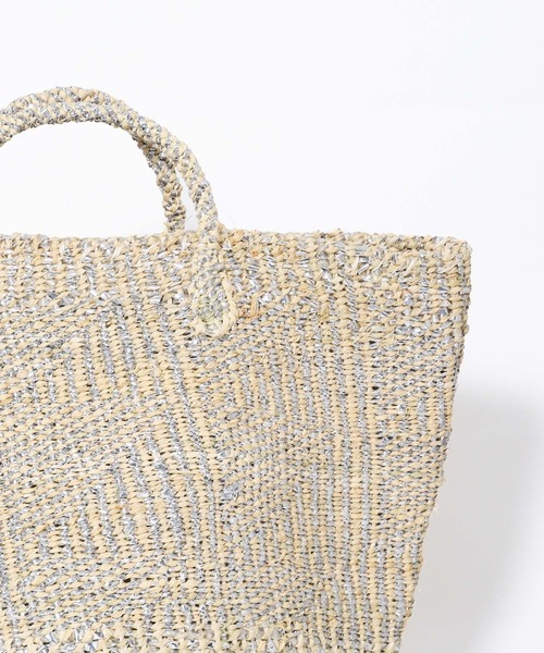 MICA&DEAL（マイカ＆ディール）の「【AFRICANSQUARE】ラフィアプラサイザルバッグ（ハンドバッグ・レディース・シルバー・FREE）」の14枚目の写真