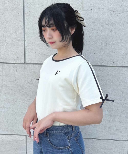 F i.n.t(フィント)の「リボンラインカットトップス/fint(Tシャツ/カットソー・レディース・ライトブルー/ブラック/オフホワイト・FREE)」の4枚目の写真