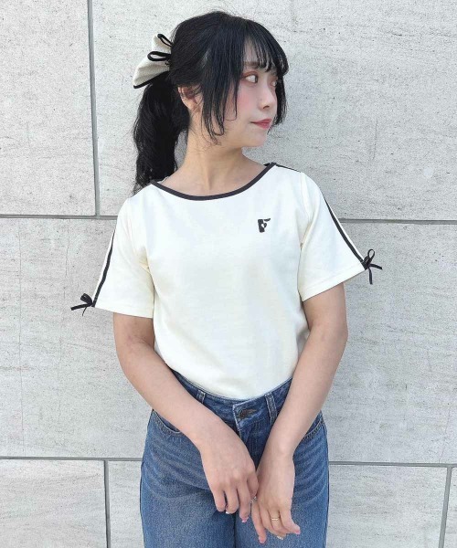 F i.n.t(フィント)の「リボンラインカットトップス/fint(Tシャツ/カットソー・レディース・ライトブルー/ブラック/オフホワイト・FREE)」の5枚目の写真