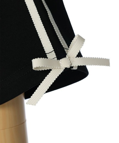 F i.n.t(フィント)の「リボンラインカットトップス/fint(Tシャツ/カットソー・レディース・ライトブルー/ブラック/オフホワイト・FREE)」の22枚目の写真