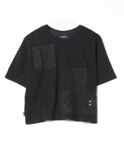 Desigual(デシグアル)の「フラワーカットワーク Tシャツ クロップド丈(シャツ/ブラウス・レディース・ブラック/ホワイト・XL/L/M/S/XS)」の7枚目の写真