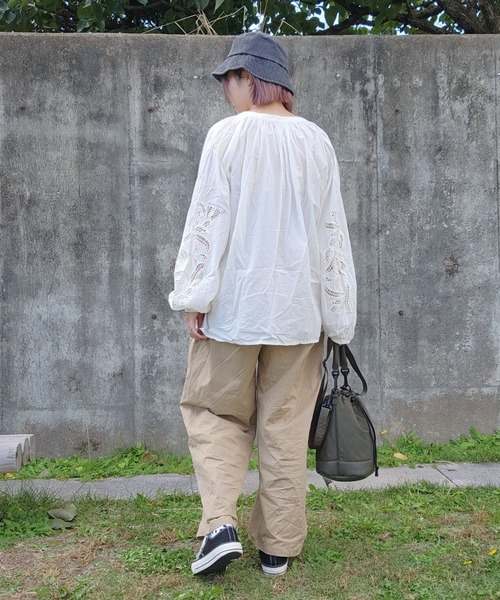 【セール】キャンブリックボイル 袖刺繍プルオーバー（シャツ/ブラウス）｜LOSUCA（ロスカ）