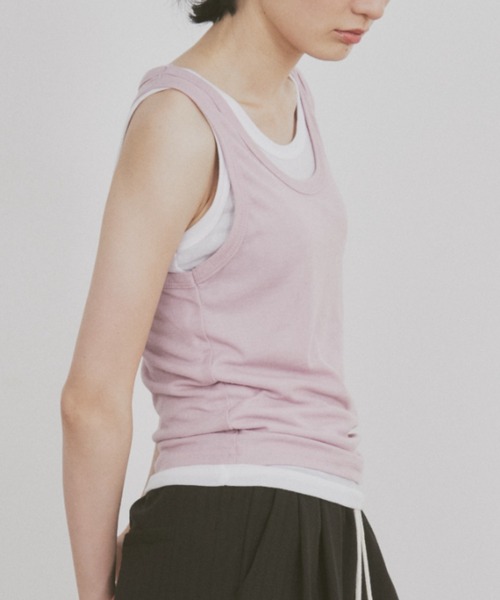MERLOT（メルロー）の「【新色追加】フェイクレイヤードカラータンク（タンクトップ・レディース・ライトブルー/グレー/ネイビー/ブラウン/レッド/ピンク・FREE）」の19枚目の写真