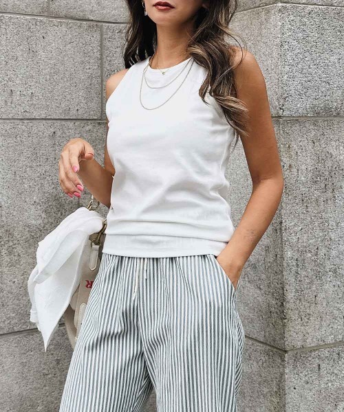 esutoreja（エストレジャ）の「クルーネックカップタンクトップ（タンクトップ・レディース・ホワイト/ブラック/チャコールグレー・FREE）」の3枚目の写真