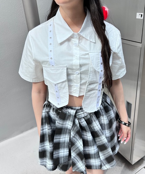Figments（フィグメンツ）の「クロップドパンクショートスリーブシャツ（シャツ/ブラウス・レディース・ホワイト/ブラック・FREE）」の11枚目の写真