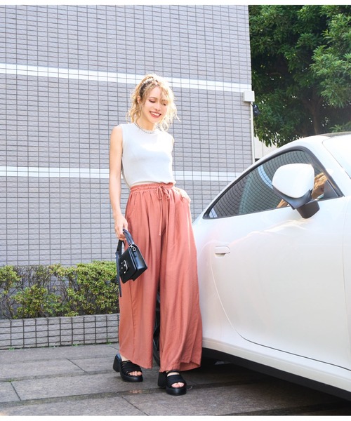 LATINA（ラティーナ）の「ラメ タンクトップ ノースリーブ Uネック（タンクトップ・レディース・シルバー・FREE）」の8枚目の写真