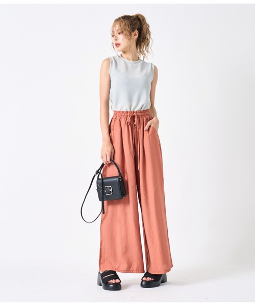 LATINA（ラティーナ）の「ラメ タンクトップ ノースリーブ Uネック（タンクトップ・レディース・シルバー・FREE）」の14枚目の写真