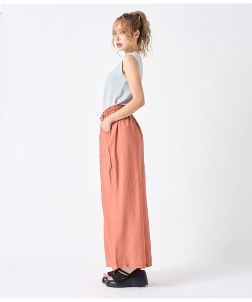 LATINA（ラティーナ）の「ラメ タンクトップ ノースリーブ Uネック（タンクトップ・レディース・シルバー・FREE）」の15枚目の写真