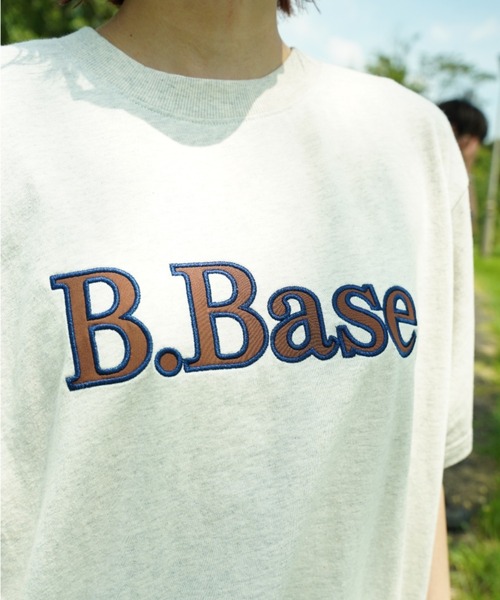 BROKEN BASE(ブロークンベース)の「outline stitch logo tee(Tシャツ/カットソー・メンズ・ブラウン/オートミール/ネイビー/ホワイト・MEDIUM/SMALL/LARGE)」の15枚目の写真