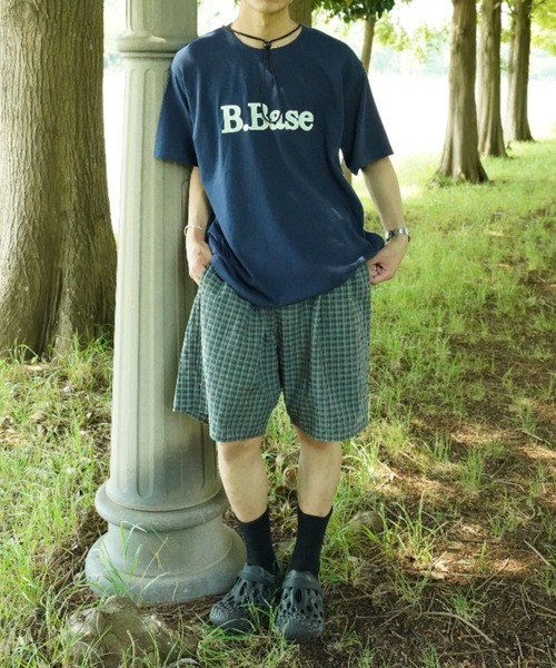 BROKEN BASE(ブロークンベース)の「outline stitch logo tee(Tシャツ/カットソー・メンズ・ブラウン/オートミール/ネイビー/ホワイト・MEDIUM/SMALL/LARGE)」の16枚目の写真