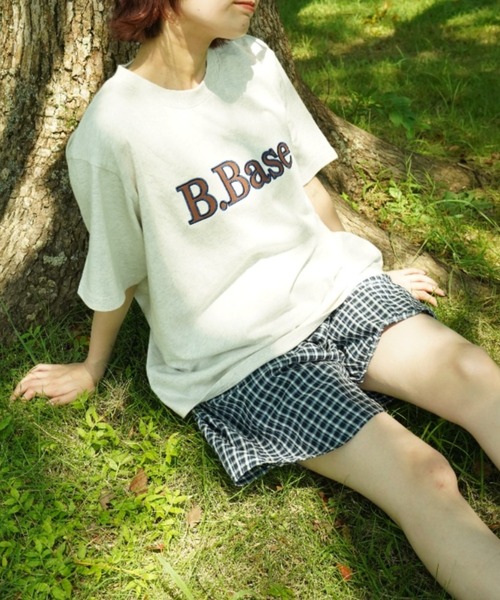 BROKEN BASE(ブロークンベース)の「outline stitch logo tee(Tシャツ/カットソー・メンズ・ブラウン/オートミール/ネイビー/ホワイト・MEDIUM/SMALL/LARGE)」の9枚目の写真