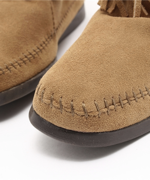 Minnetonka（ミネトンカ）の「Minnetonka (ミネトンカ）　ハイトップ　バックジップ　ブーツ　（ブーツ・レディース・ブラック/ブラウン/タン・5/6）」の9枚目の写真