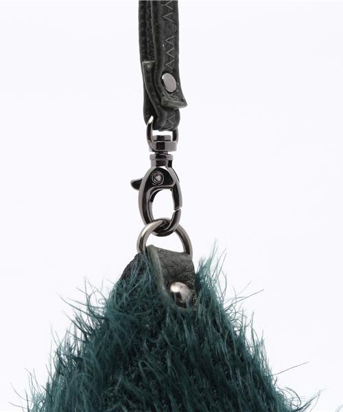 ROSE BUD（ローズバッド）の「(LL ACCESSORIES)B1948A SHAGGY SMALL PYRAMID BAG[結婚式＆パーティー]（ハンドバッグ・レディース・ダークグリーン/オレンジ/ブラック・ONE SIZE）」の6枚目の写真