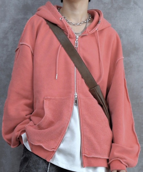 INTER FACTORY（インターファクトリー）の「しの - Vintage Like Pigment Double Zip Hoodie / ヴィンテージライクピグメントダブルジップフーディ　made in INTER FACTORY（パーカー・メンズ・チャコールグレー/レッド・SMALL/MEDIUM/LARGE）」の8枚目の写真
