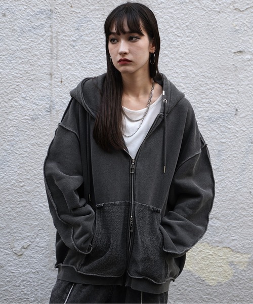 INTER FACTORY（インターファクトリー）の「しの - Vintage Like Pigment Double Zip Hoodie / ヴィンテージライクピグメントダブルジップフーディ　made in INTER FACTORY（パーカー・メンズ・チャコールグレー/レッド・SMALL/MEDIUM/LARGE）」の14枚目の写真
