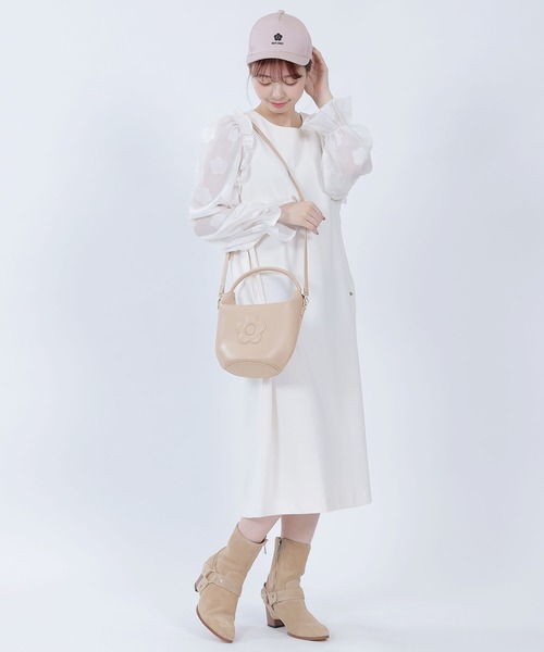 MARY QUANT マリー クワント 2WAY ショルダーバッグ（ベージュ） MARY QUANT（マリークワント）の「アップダウンハンドル 2WAY