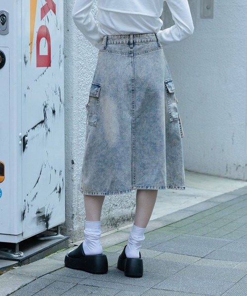 3.3 Field Trip （3.3フィールドトリップ）の「3.3 Field Trip／デニムカーゴロングスカート（デニムスカート・レディース・ブラック/ブルー・SMALL/MEDIUM）」の3枚目の写真