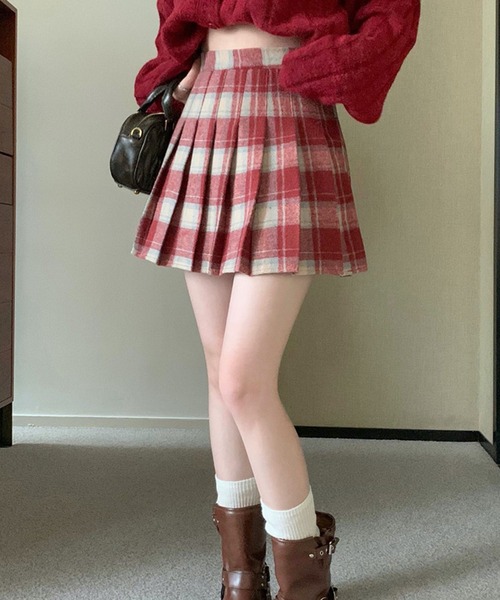 Nia（ニア）の「Nia(ニア)/レトロチェック　ミニプリーツスカート（スカート・レディース・ブラウン/レッド/ブラック・LARGE/SMALL/MEDIUM）」の6枚目の写真