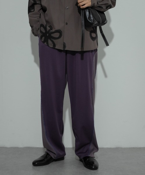 SENSE OF PLACE by URBAN RESEARCH(センスオブプレイスバイアーバンリサーチ)の「ブロックドトラックジャージラインパンツ(その他パンツ・メンズ・パープル/グレー/ブラック・LARGE/MEDIUM)」の16枚目の写真