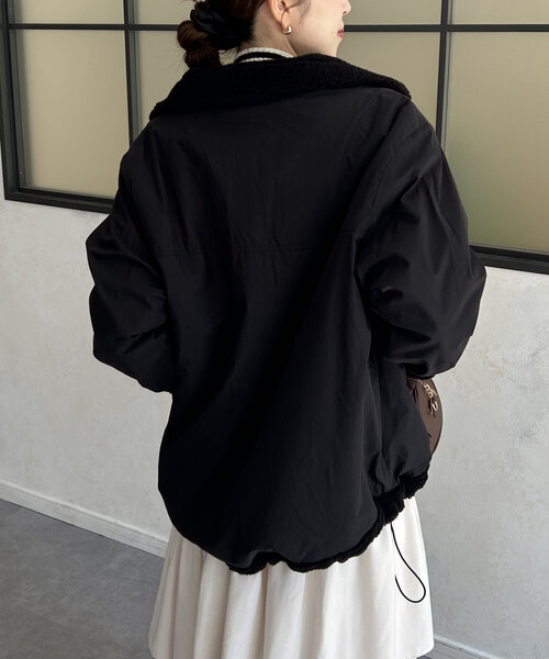 Thevon(ゼボン)の「ボアリバーシブルスタンドカラーブルゾン(ブルゾン・レディース・アイボリー/ブラック/ベージュ・FREE)」の14枚目の写真