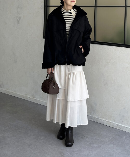 Thevon(ゼボン)の「ボアリバーシブルスタンドカラーブルゾン(ブルゾン・レディース・アイボリー/ブラック/ベージュ・FREE)」の17枚目の写真