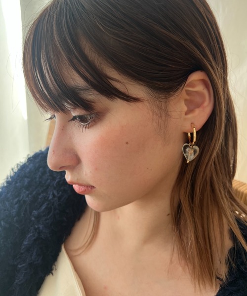 ciite'（シーテ）の「ぷっくりガラスハート 揺れピアス  (両耳用)（ピアス（両耳用）・レディース・ブルー/イエロー/グリーン/レッド/クリア・FREE）」の9枚目の写真