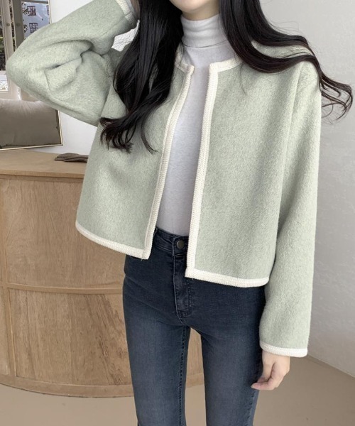 FREE STYLISTS(フリー スタイリスト)の「YUGA_YGMC ノーカラーショートジャケット(ノーカラージャケット・レディース・オフホワイト/ベージュ/ライトグリーン・FREE)」の3枚目の写真