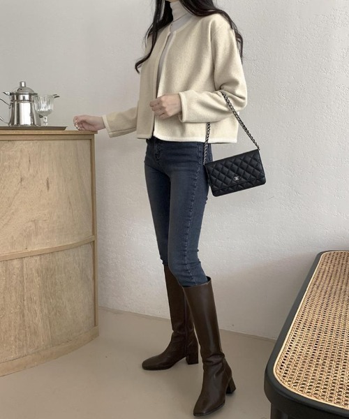 FREE STYLISTS(フリー スタイリスト)の「YUGA_YGMC ノーカラーショートジャケット(ノーカラージャケット・レディース・オフホワイト/ベージュ/ライトグリーン・FREE)」の7枚目の写真