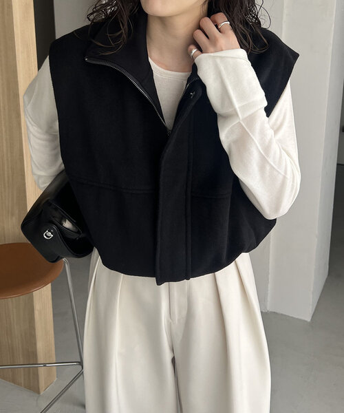 CAPRICIEUX LE'MAGE（カプリシューレマージュ）の「ウール混スタンドベスト（ベスト・レディース・ブラック/ベージュ・FREE）」の5枚目の写真