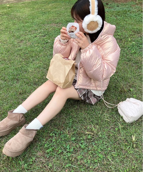 AS KNOW AS plus(アズノゥアズプラス)の「◇スタンドカラー中綿ブルゾン(ダウンジャケット/コート・レディース・ブラック/アイボリー/ピンク系/パープル系/ブラック系・FREE)」の10枚目の写真