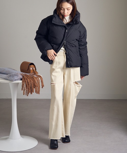 Pyrenex（ピレネックス）の「【Pyrenex】HARMONIE CROP HWY044P スタンドカラー ダウンジャケット（ダウンジャケット/コート・レディース・ブラック/カーキ/アイボリー・36/34/38/40）」の10枚目の写真