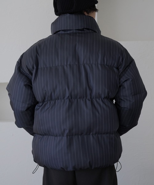 epnok(エプノック)の「ピンストライプ中綿ブルゾン(ブルゾン・メンズ・ネイビー/ブラック・MEDIUM/LARGE/SMALL)」の6枚目の写真