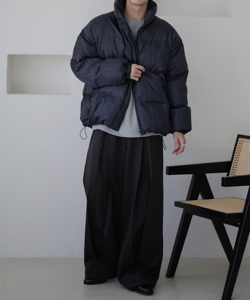 epnok(エプノック)の「ピンストライプ中綿ブルゾン(ブルゾン・メンズ・ネイビー/ブラック・MEDIUM/LARGE/SMALL)」の8枚目の写真
