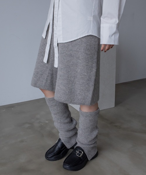 VACANCY（ヴァカンシー）の「スリット2wayリブニットパンツ/新色追加（その他パンツ・レディース・ボルドー/グレー/ブラック/オレンジ・FREE）」の3枚目の写真