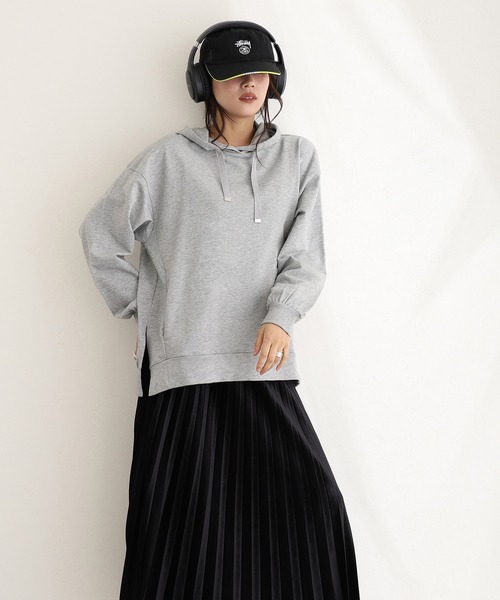 ElegChic(エレグシック)の「ミニ裏毛 スリット パーカースウェット(Tシャツ/カットソー・レディース・ライトカーキ/杢グレー/ブラック・M/XL/4L)」の12枚目の写真