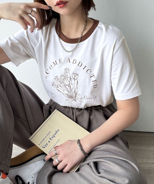 classicalelf(クラシカルエルフ)の「トレンドのディテールが魅力。シルケットフラワーカーブロゴリンガー半袖Tシャツ(Tシャツ/カットソー・レディース・ホワイト×ブラウン/ホワイト×ブルー/ホワイト×ブラック/ブラック×グレー/グリーン系その他/ピンク・LARGE/MEDIUM/SMALL/X-LARGE)」の4枚目の写真