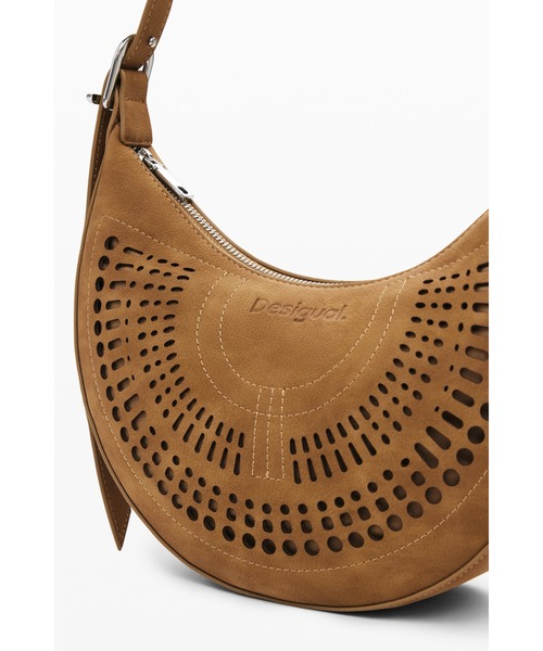 Desigual（デシグアル）の「パンチング加工フェイクレザーミディアムホーボーバッグ（ショルダーバッグ・レディース・ホワイト/ブラウン・FREE）」の10枚目の写真