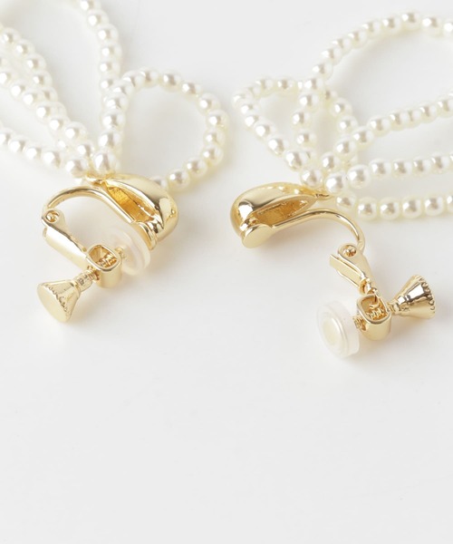 SMELLY（スメリー）の「メタルパールループイヤリング（イヤリング・レディース・アイボリー・-）」の6枚目の写真