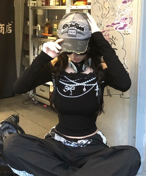 lilful（リルフル）の「ジュエリープリント オフショルレースロンT（Tシャツ/カットソー・レディース・ブラック/ホワイト・M/L）」の22枚目の写真