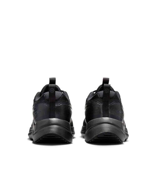 NIKE（ナイキ）の「ナイキ コズミック ランナー ジュニア ロード ランニングシューズ / Nike Cosmic Runner Big Kids' Road Running Shoes HM4402-001 Black（スニーカー・キッズ・ブラック・22.5/23/23.5/24/24.5/25）」の6枚目の写真