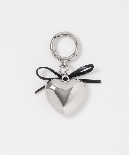 SENSE OF PLACE by URBAN RESEARCH（センスオブプレイスバイアーバンリサーチ）の「『WEB/一部店舗限定』リボンハートチャーム（キーホルダー・レディース・シルバー・ONE）」の4枚目の写真